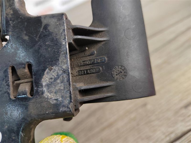 Замок капота, 500 рублей, Москва