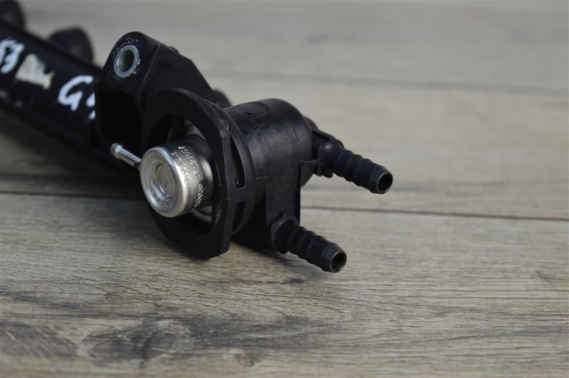 Рампа топливная, 1000 рублей, Москва