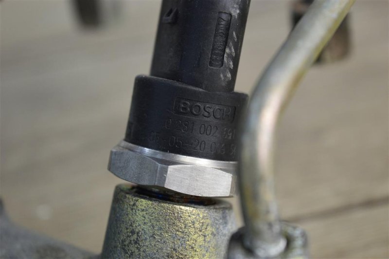 Рампа топливная, 2000 рублей, Москва