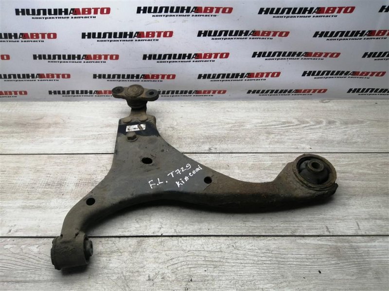 Рычаг передний нижний, 2200 рублей, Севастополь