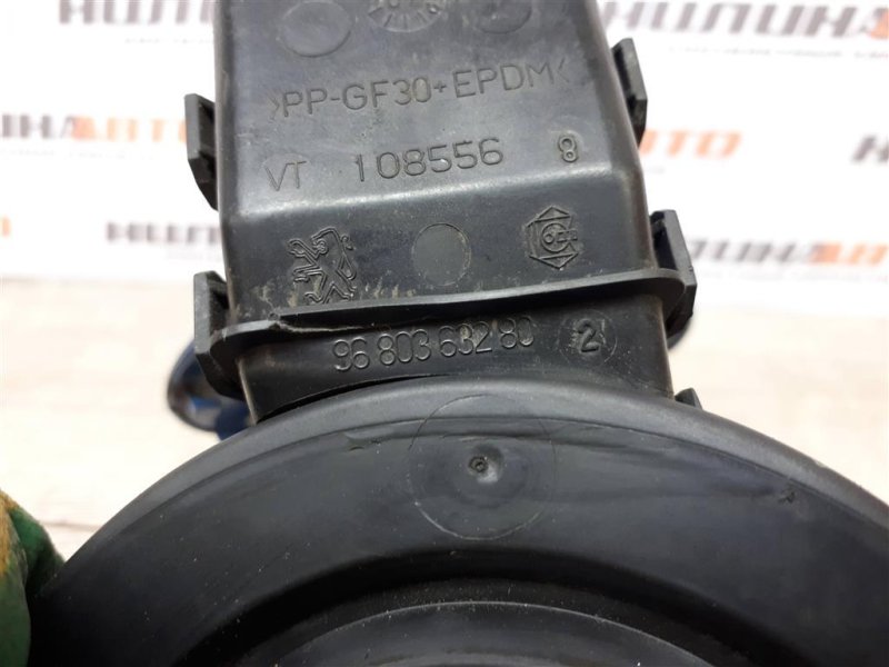 Лючок топливного бака, 500 рублей, Москва