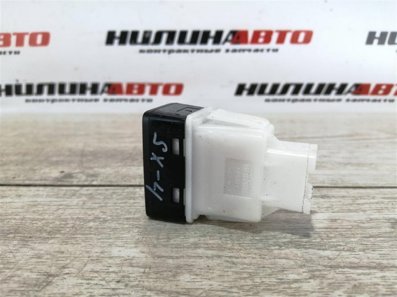 Кнопка корректора фар, 600 рублей, Севастополь