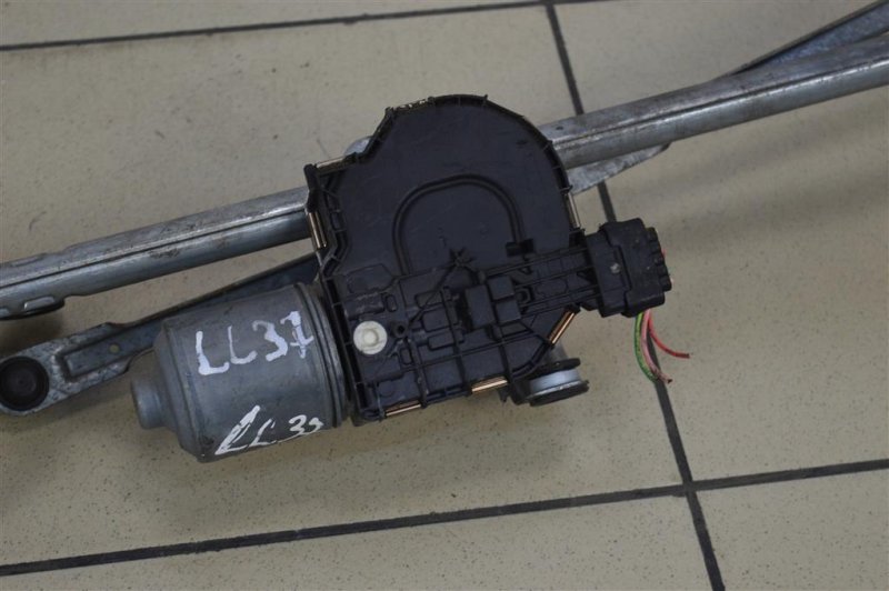 Трапеция стеклоочистителей, 2000 рублей, Москва