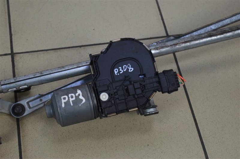 Трапеция стеклоочистителей, 2000 рублей, Москва