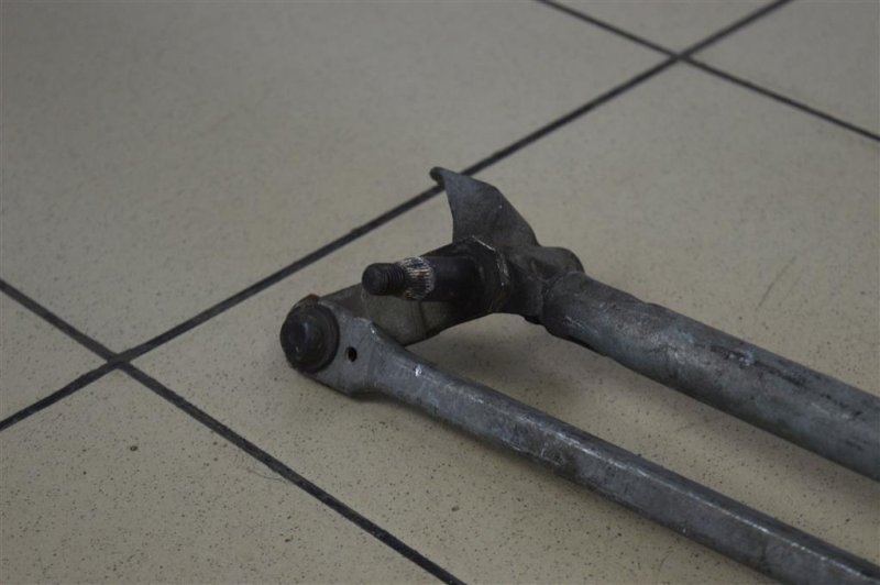 Трапеция стеклоочистителей, 2000 рублей, Москва