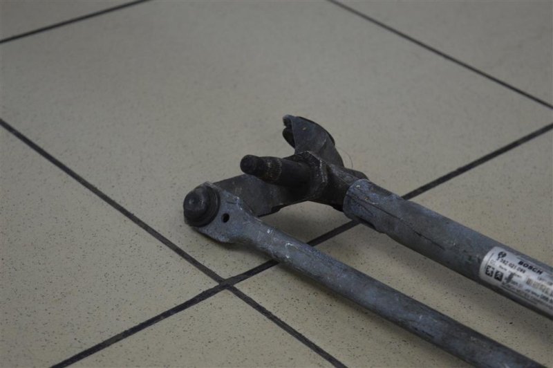 Трапеция стеклоочистителей, 2000 рублей, Москва