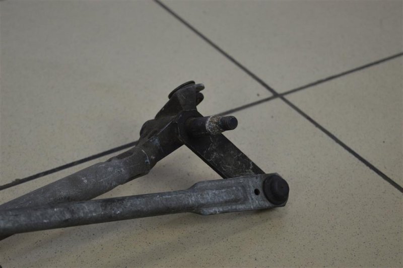 Трапеция стеклоочистителей, 2000 рублей, Москва