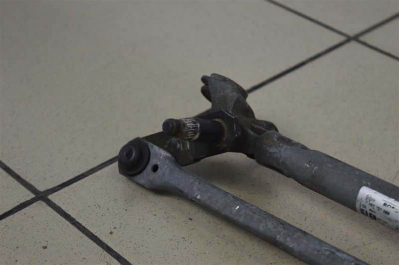 Трапеция стеклоочистителей, 2000 рублей, Москва