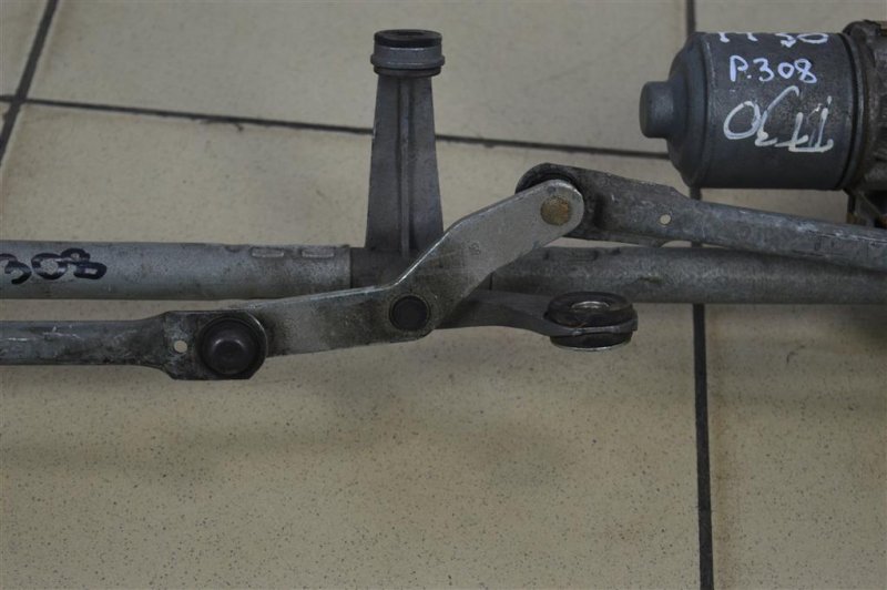 Трапеция стеклоочистителей, 2000 рублей, Москва