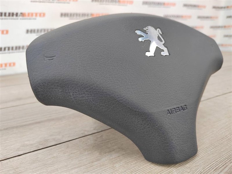 Подушка безопасности в руль, 3000 рублей, Москва