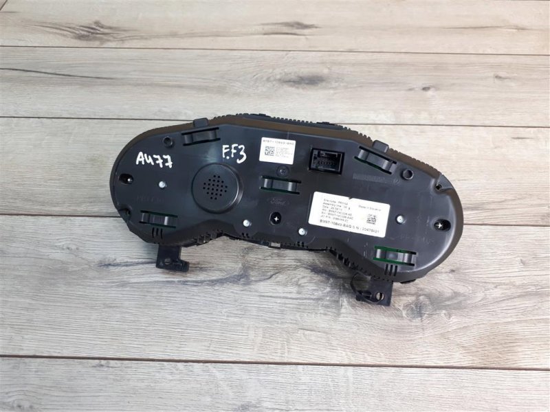 Панель приборов, 2000 рублей, Москва