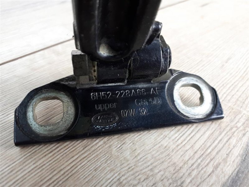 Петля двери верхняя, 700 рублей, Москва