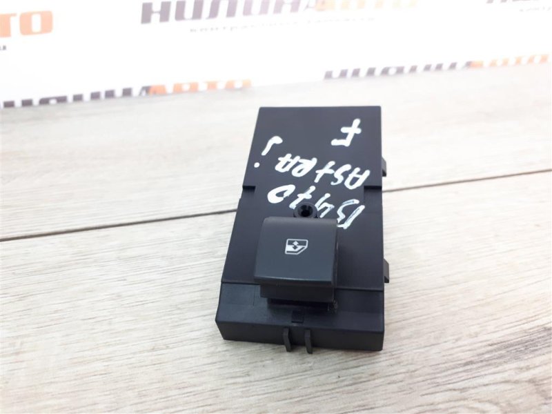 Кнопка стеклоподъемника, 200 рублей, Москва