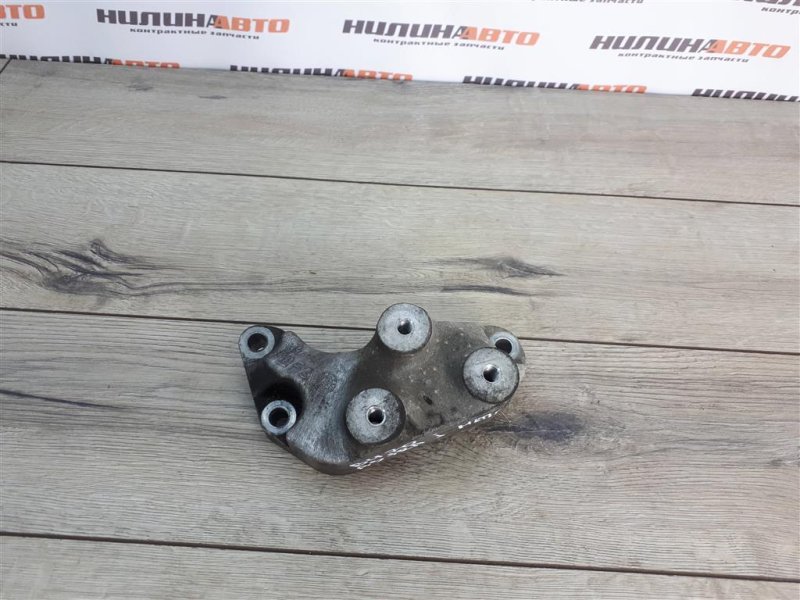 Кронштейн КПП, 500 рублей, Москва