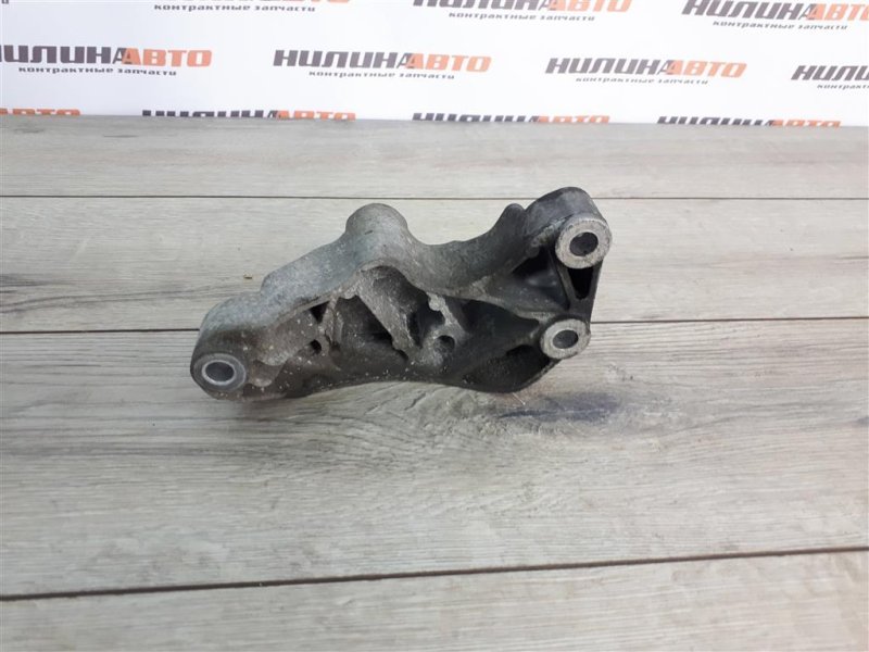 Кронштейн КПП, 500 рублей, Москва