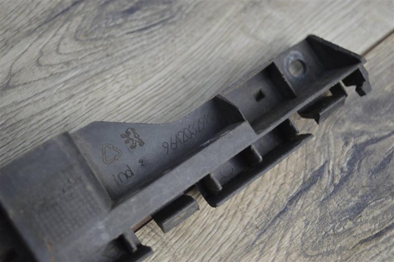 Кронштейн бампера, 600 рублей, Москва