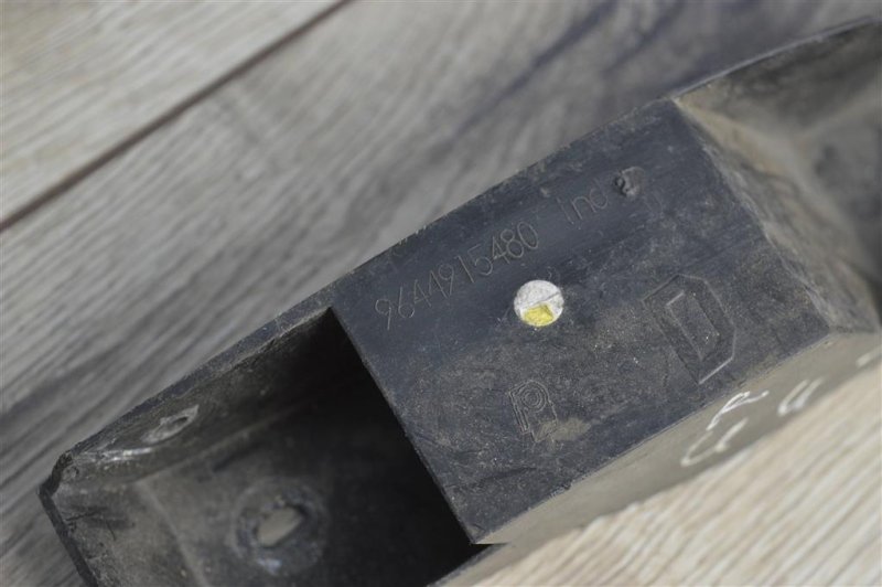 Кронштейн бампера, 1000 рублей, Москва