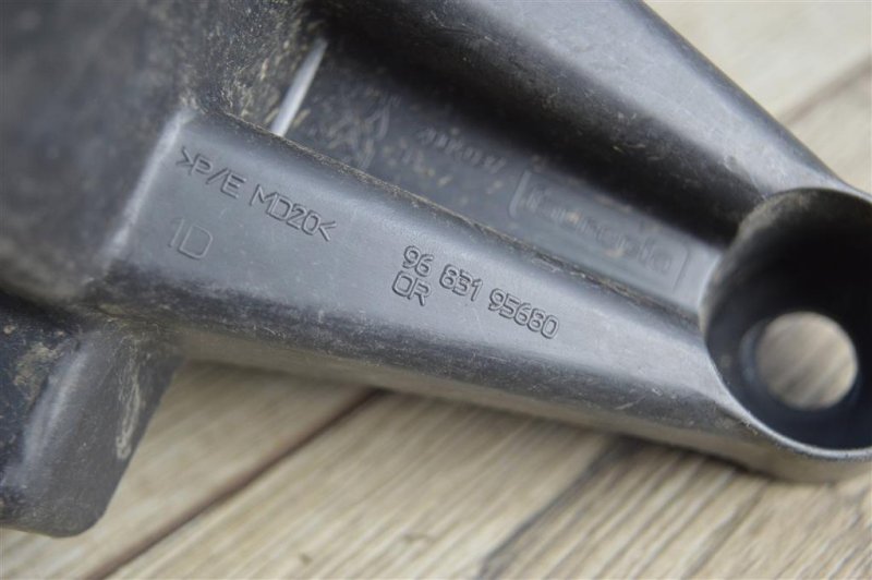 Кронштейн бампера, 500 рублей, Москва