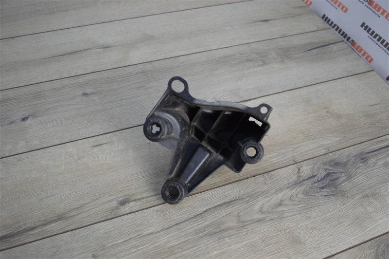 Кронштейн бампера, 500 рублей, Москва