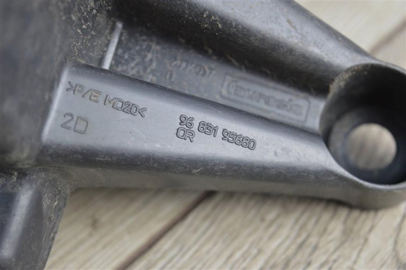 Кронштейн бампера, 500 рублей, Москва