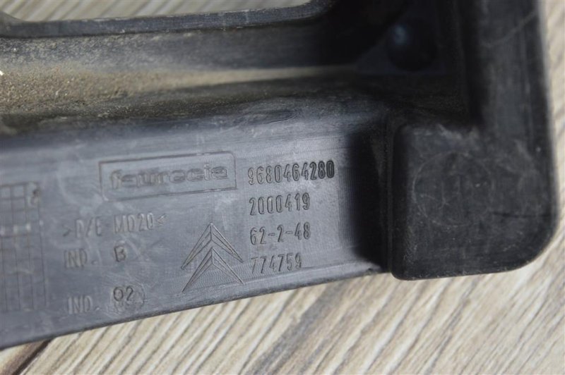 Кронштейн бампера, 700 рублей, Москва