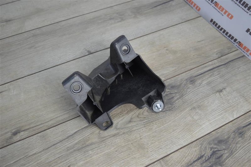 Кронштейн бампера, 500 рублей, Москва