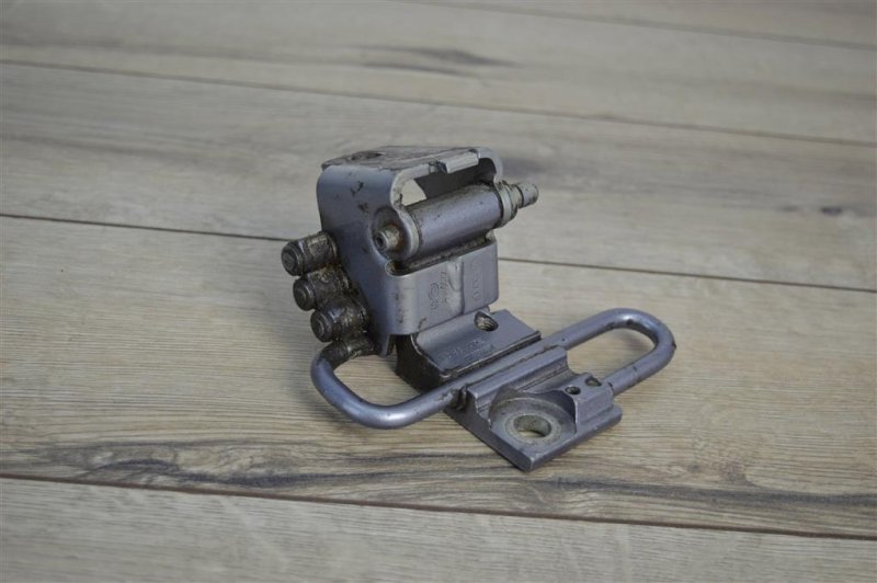 Петля двери нижняя, 500 рублей, Москва