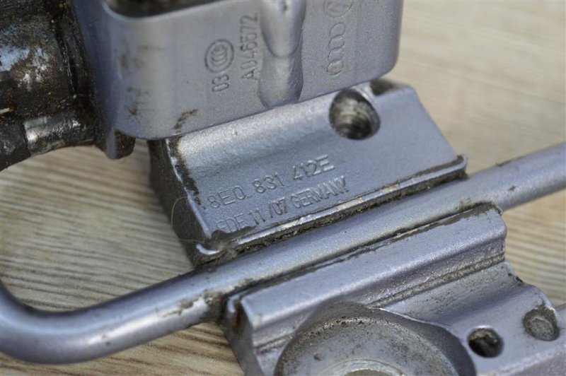 Петля двери нижняя, 500 рублей, Москва