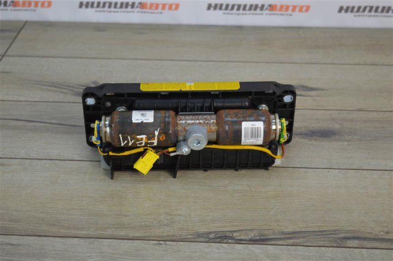 Подушка безопасности в торпедо, 2000 рублей, Москва