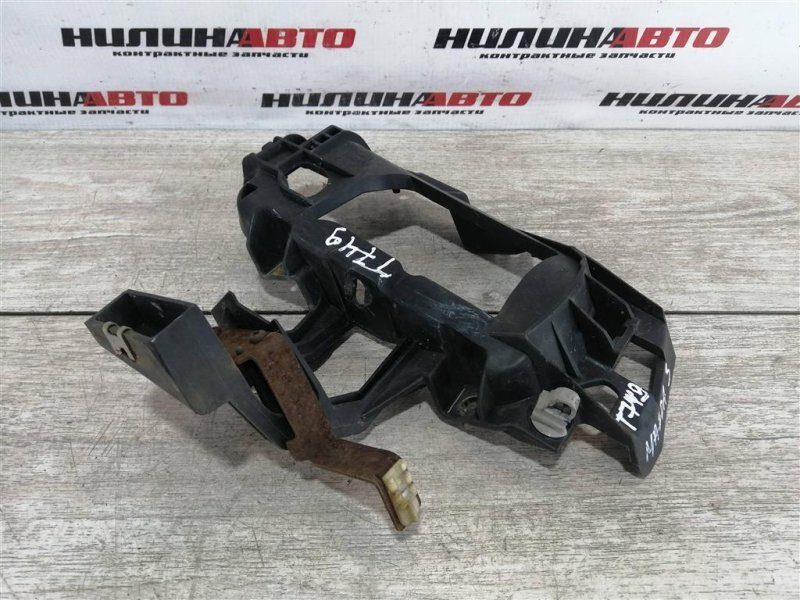 Кронштейн ПТФ, 1400 рублей, Севастополь