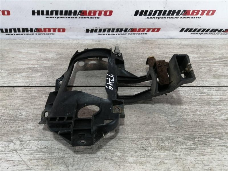 Кронштейн ПТФ, 1400 рублей, Севастополь