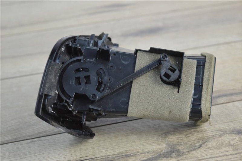 Дефлектор в торпедо, 900 рублей, Москва