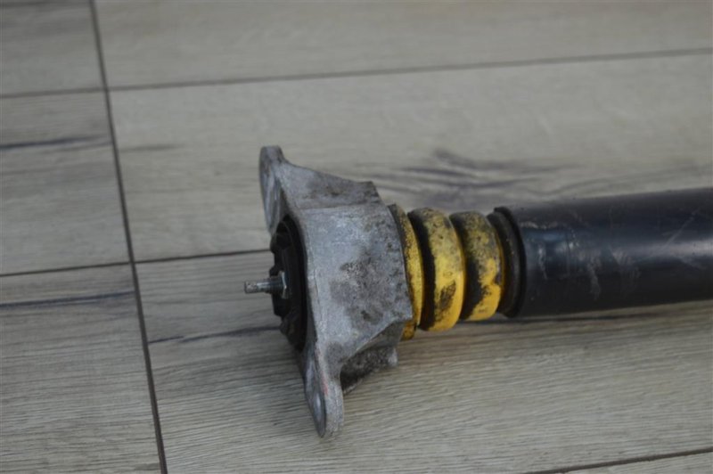 Амортизатор, 1800 рублей, Москва