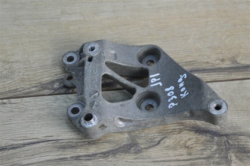 Кронштейн компрессора кондиционера, 500 рублей, Москва