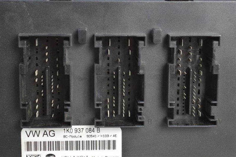 Блок управления бортовой сети, 2000 рублей, Москва