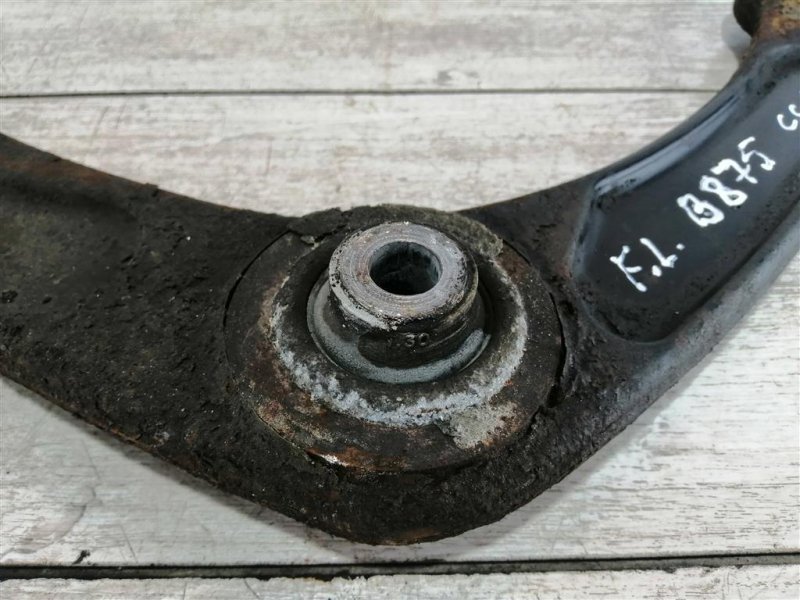 Рычаг передний нижний, 1500 рублей, Севастополь