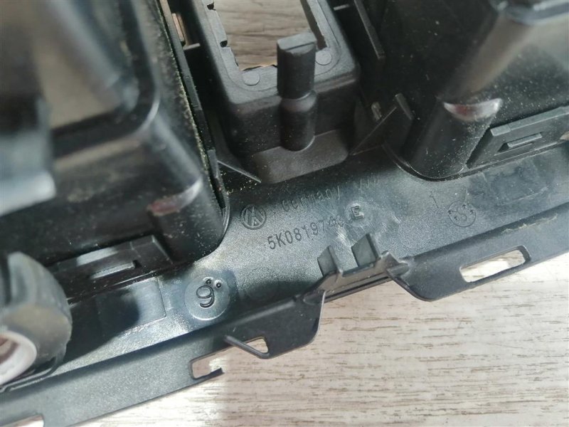 Дефлектор в торпедо центральный, 1500 рублей, Севастополь