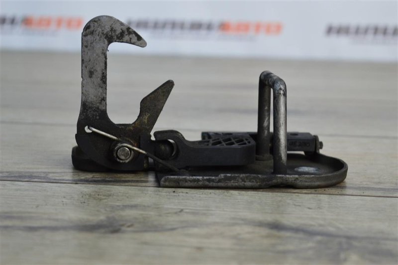 Крюк замка капота, 700 рублей, Москва