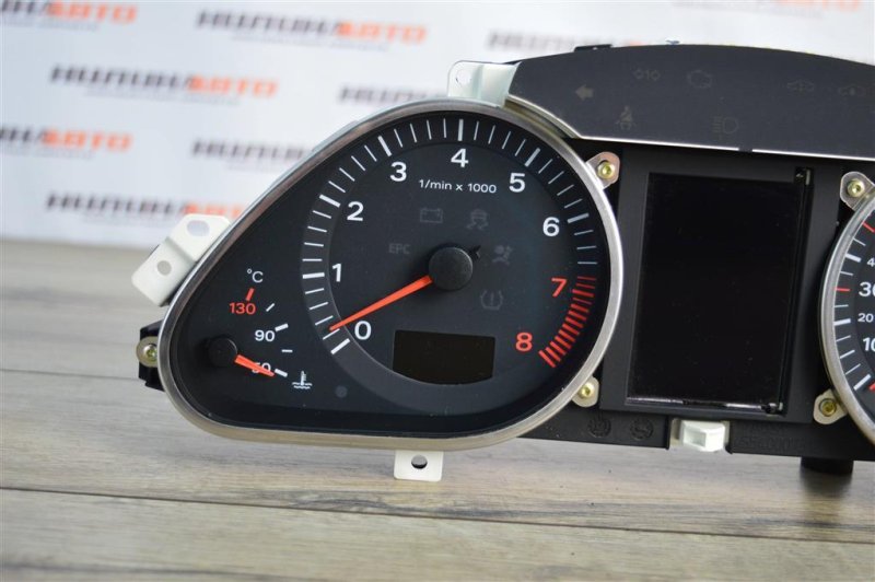 Панель приборов, 2000 рублей, Москва