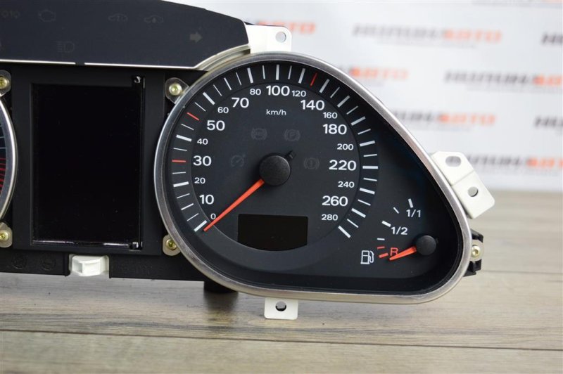 Панель приборов, 2000 рублей, Москва