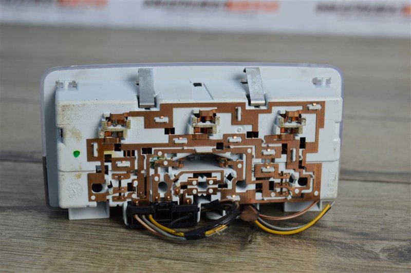 Плафон салона, 500 рублей, Москва