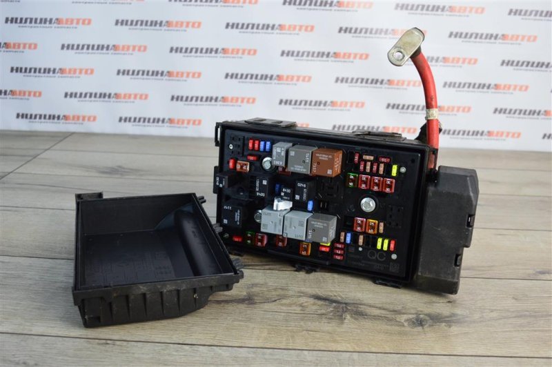 Блок предохранителей под капот, 3200 рублей, Москва