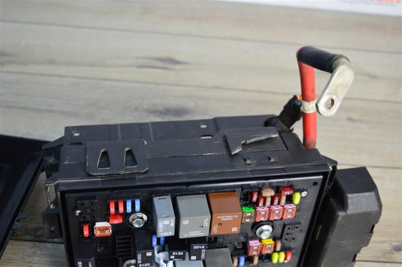 Блок предохранителей под капот, 3200 рублей, Москва