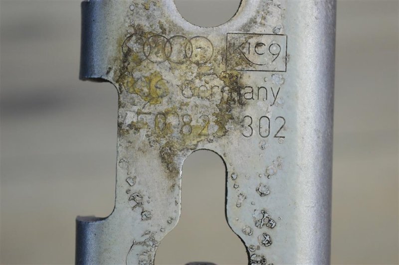 Петля капота, 500 рублей, Москва