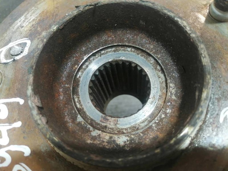 Кулак поворотный, 2000 рублей, Севастополь