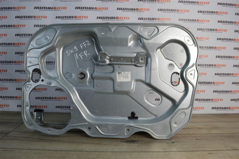 Стеклоподъемник, 1000 рублей, Москва