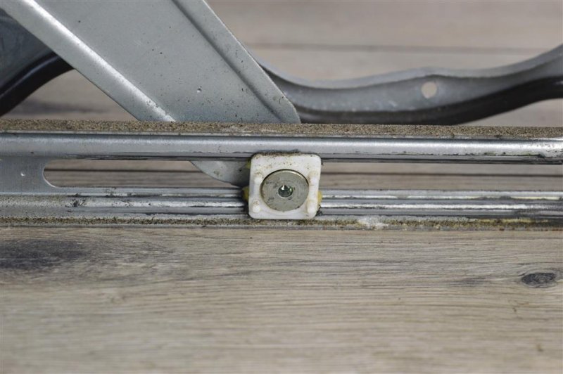 Стеклоподъемник, 1000 рублей, Москва