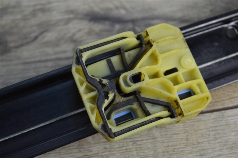 Стеклоподъемник, 1000 рублей, Москва