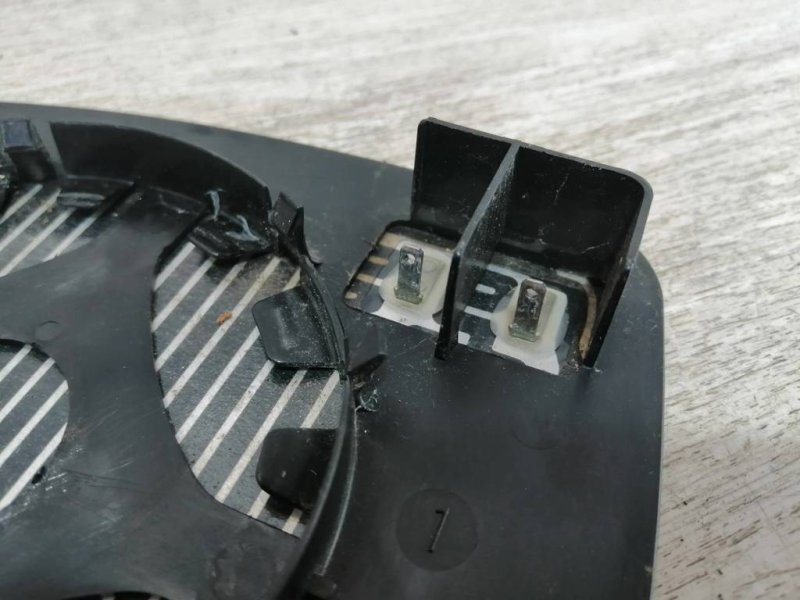 Зеркальный элемент, 1000 рублей, Севастополь