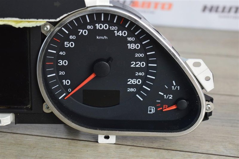 Панель приборов, 2500 рублей, Москва